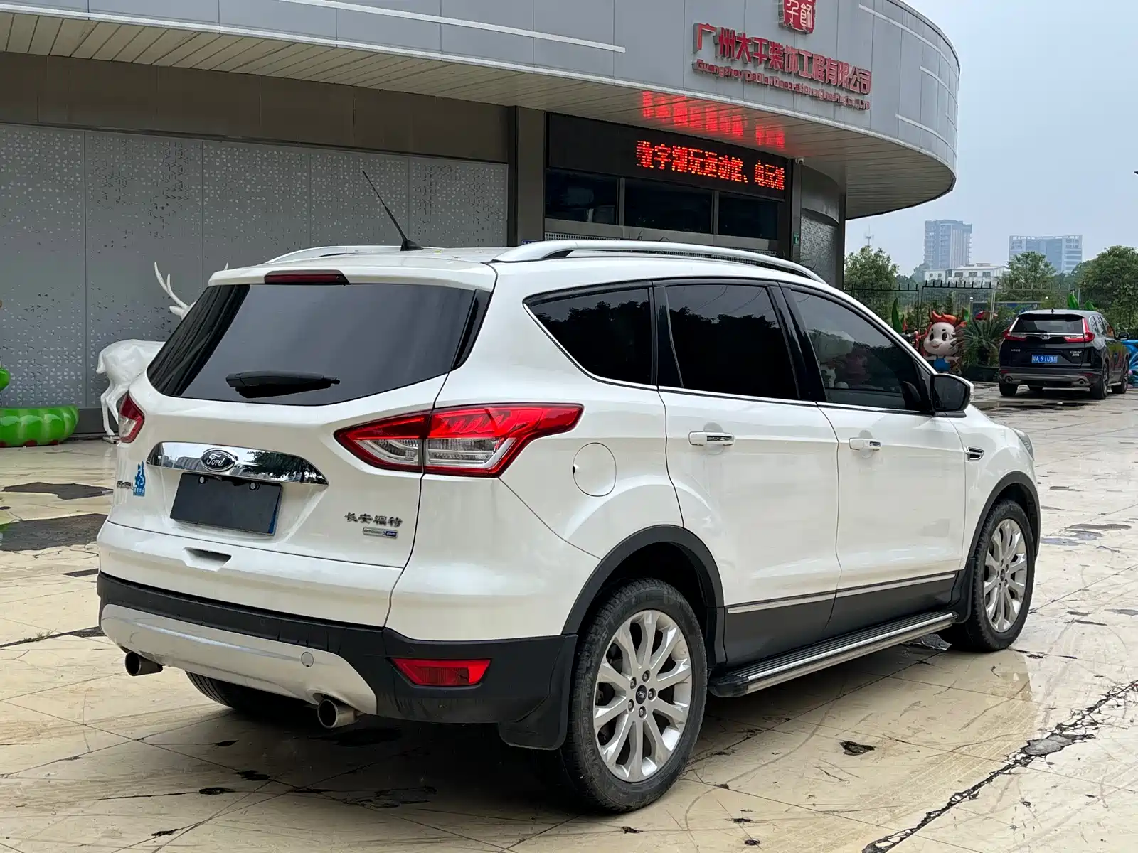 Фото 6 - Ford Kuga