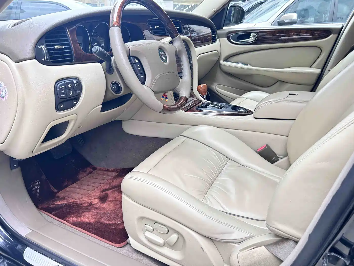 Jaguar XJ 2006 2005 Model XJ6L 3.0