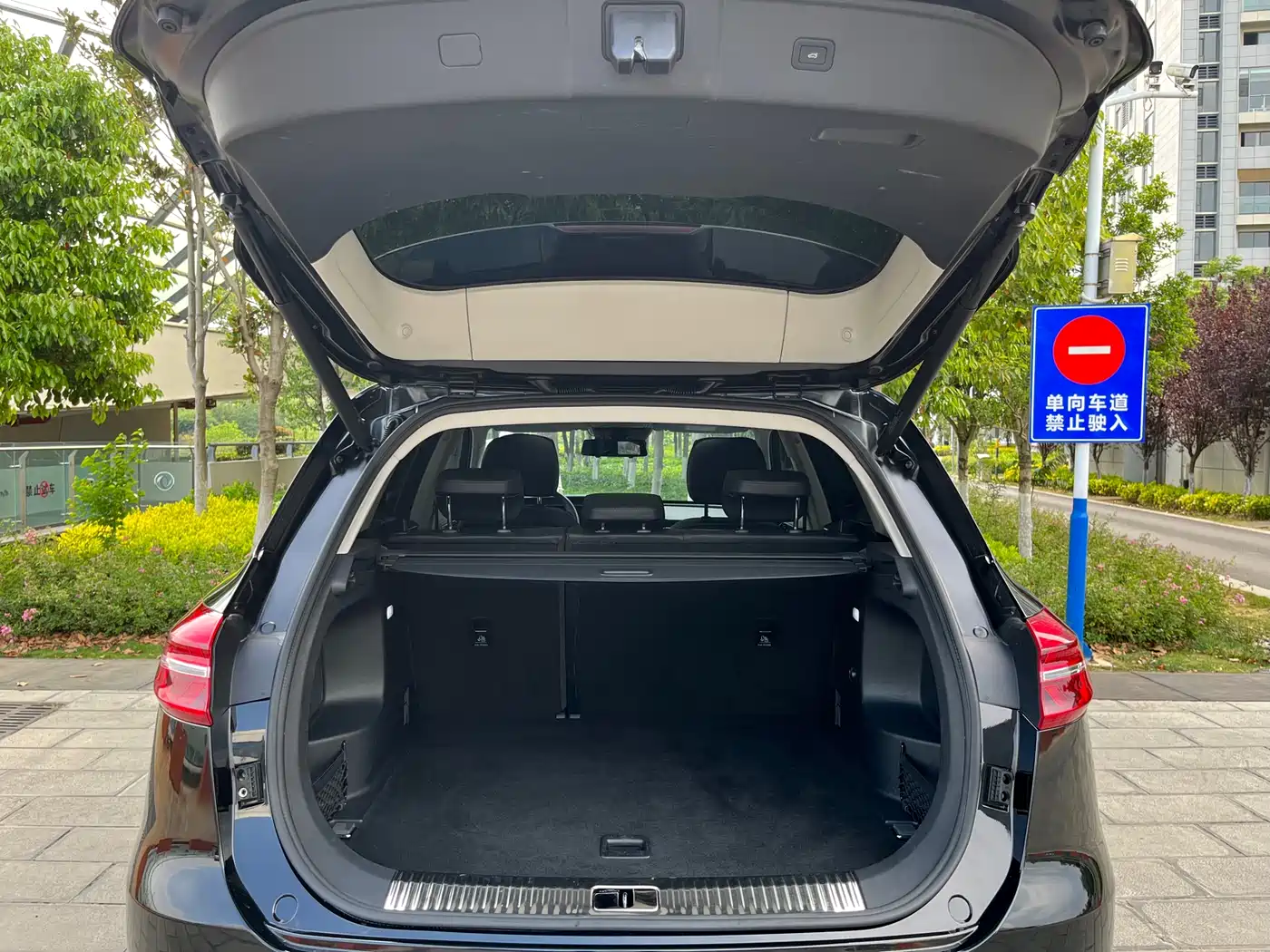 Hongqi HS5 2022 Facelift 2.0T Smart Flag Enjoyment AWD Edition фото 24