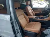Фото 25 - Maxus Maxus G50 PHEV