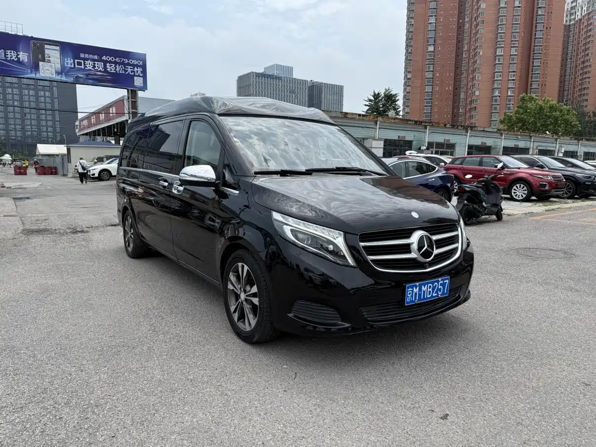 MERCEDES-BENZ V CLASS