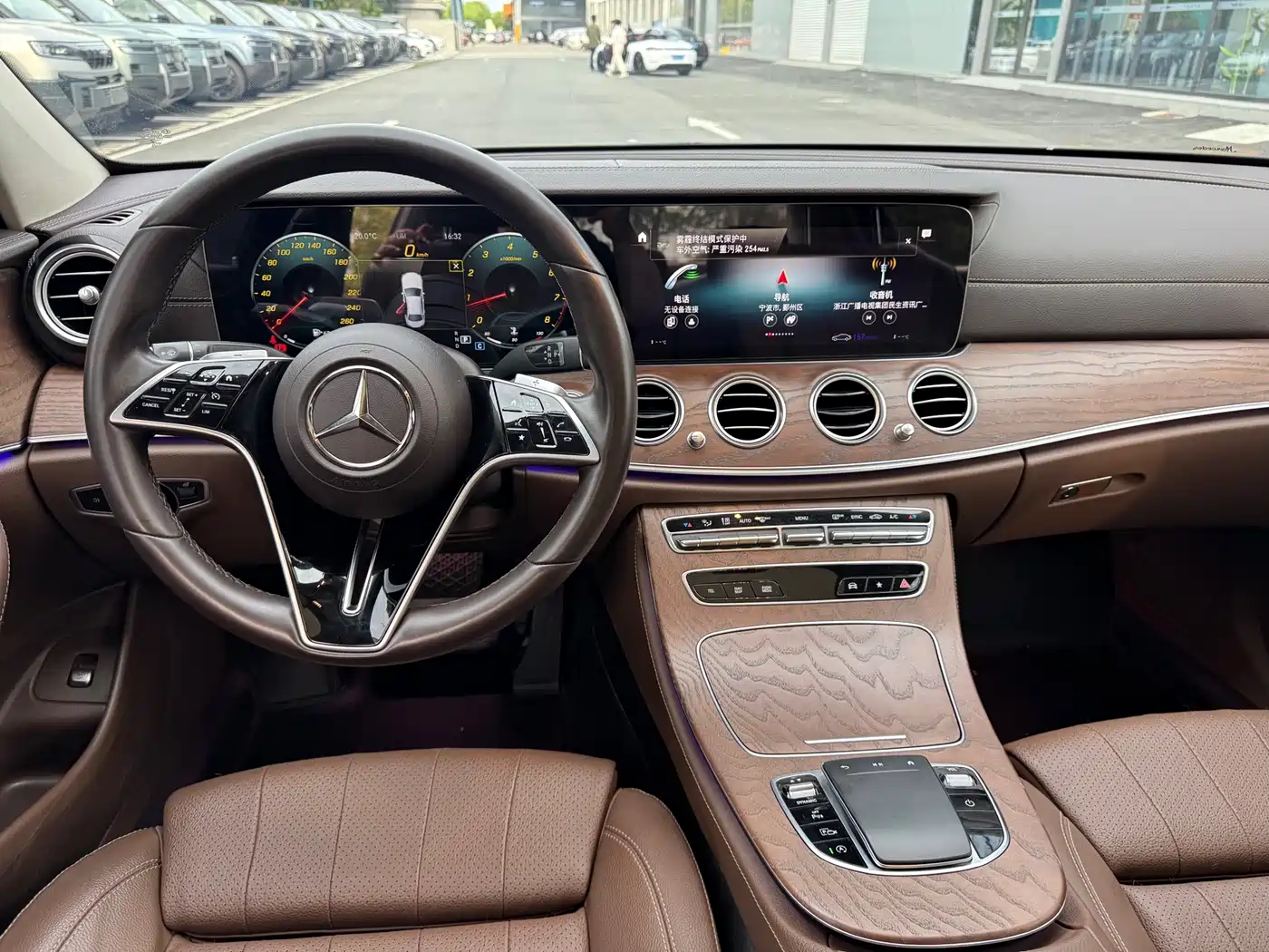 Mercedes-Benz E-Class 2022 E 260 L фото 8