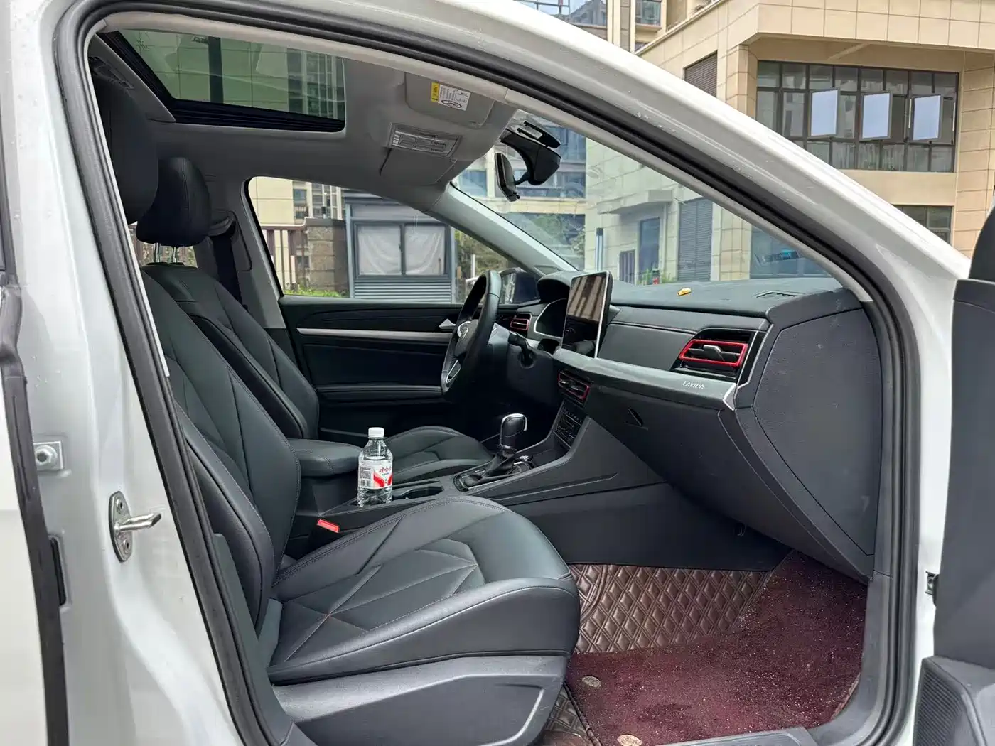 Volkswagen Lavida 2023 Model 280TSI DSG Starlight Eternal Edition фото 11
