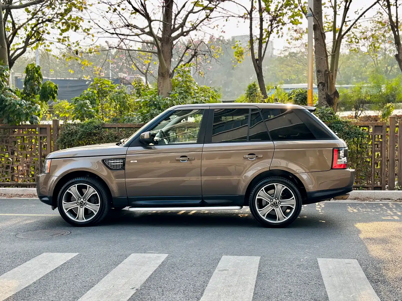 Land Rover Range Rover Sport 2012 5.0 SC V8 Fengshang Genesis Edition фото 3