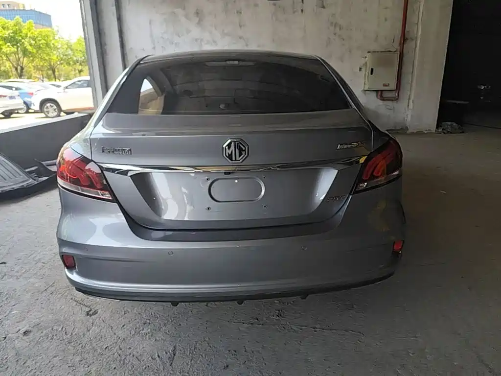 MG MG6 2018 2017 20T Automatic Luxury Smart Connect Version (China V)