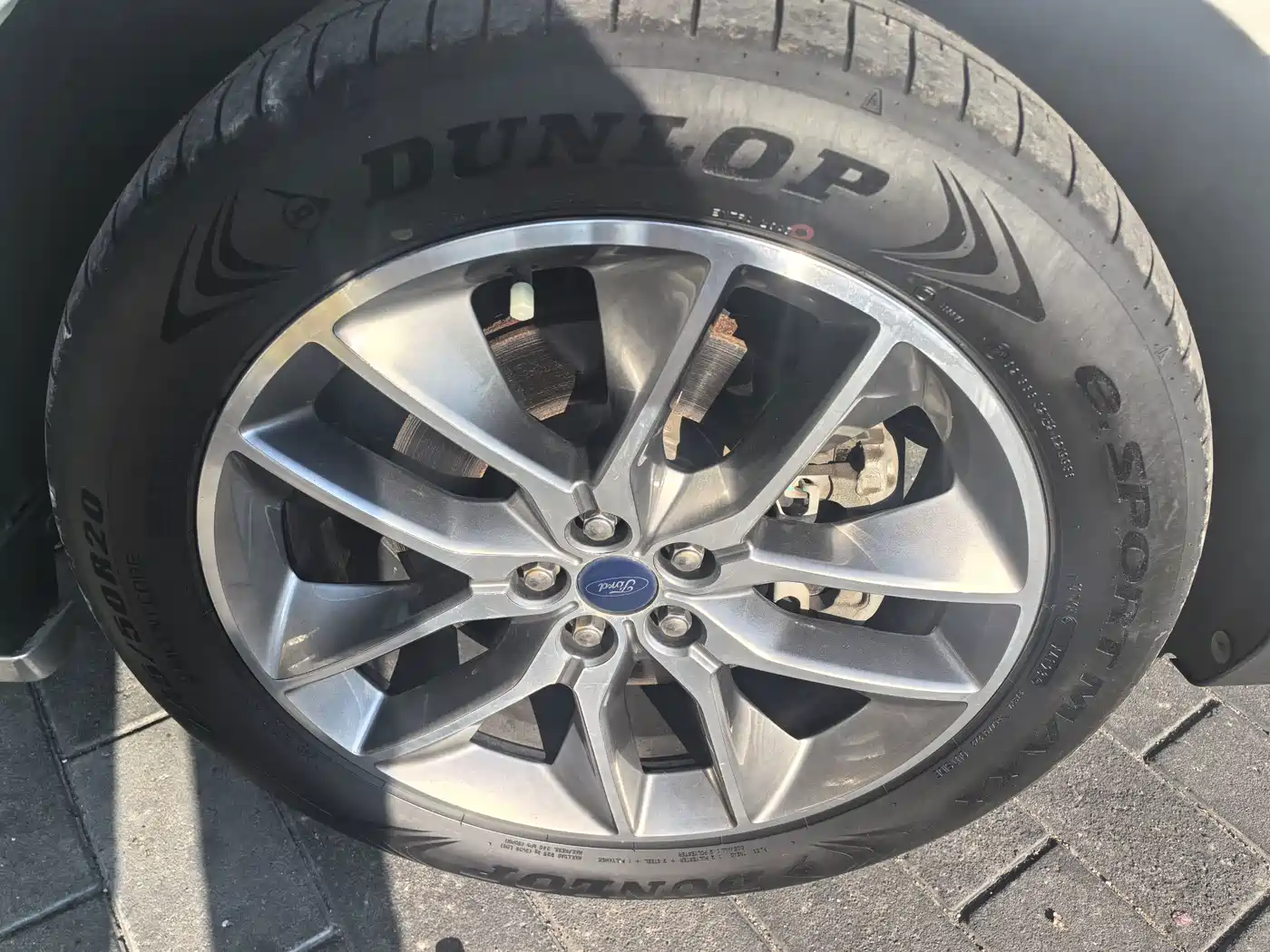 Фото 4 - Ford Edge