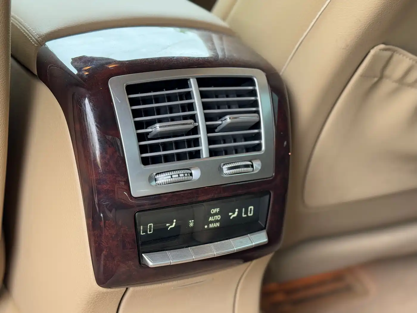 Mercedes-Benz S-Class 2010 S 350 L Luxury фото 13
