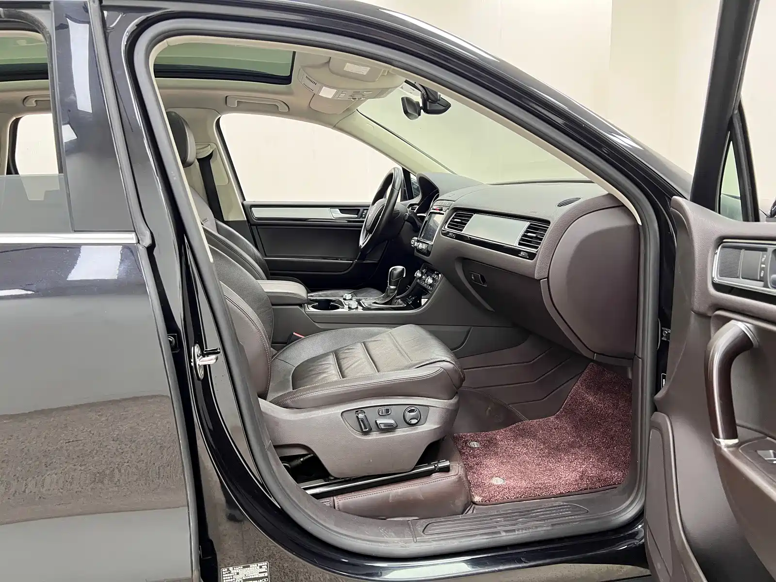 Фото 6 - Volkswagen Touareg