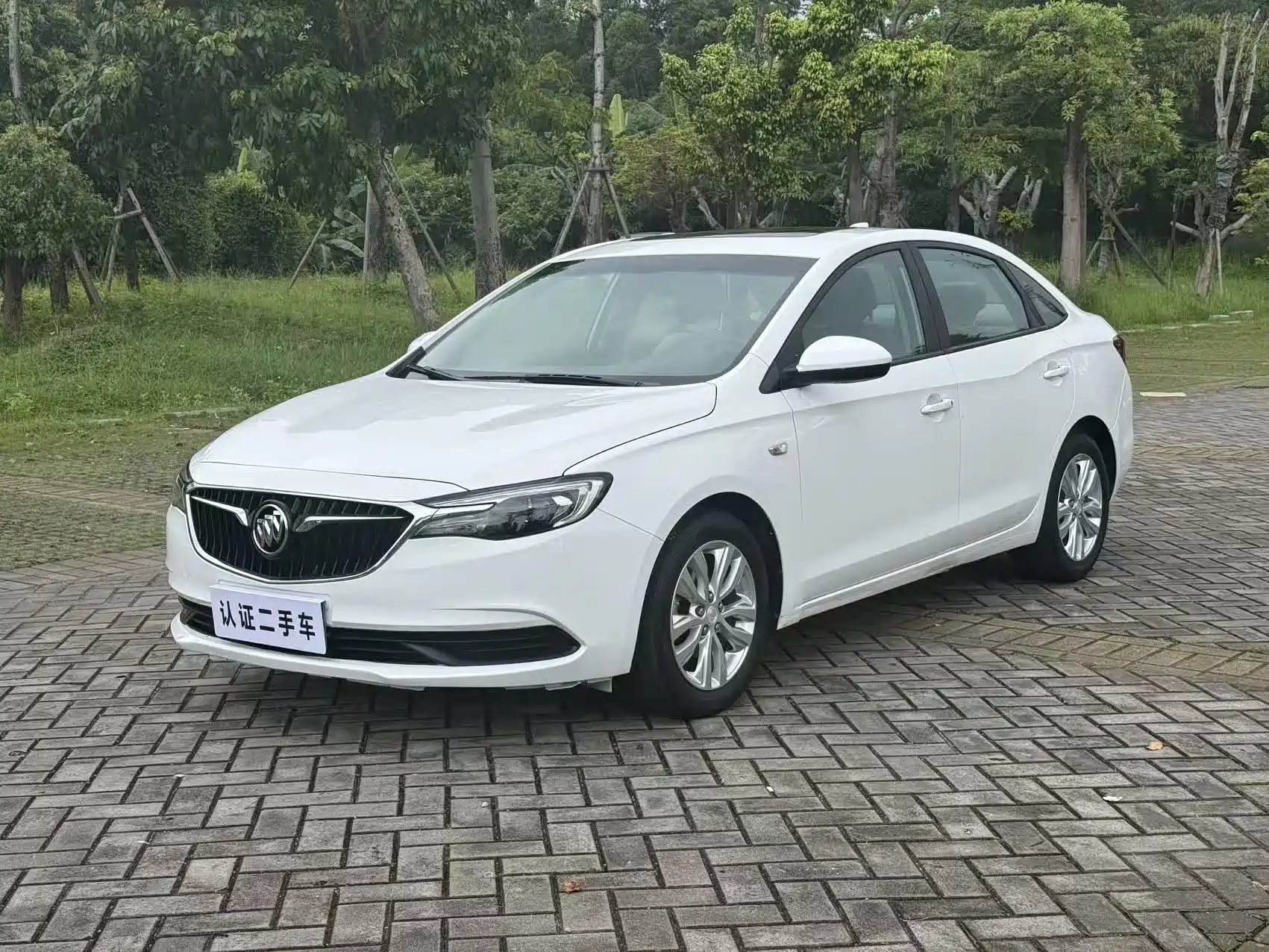 Фото 1 - Buick Excelle