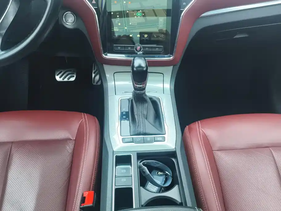 Roewe RX5 2016 2016 30T 4WD Automatic Internet Premium Edition
