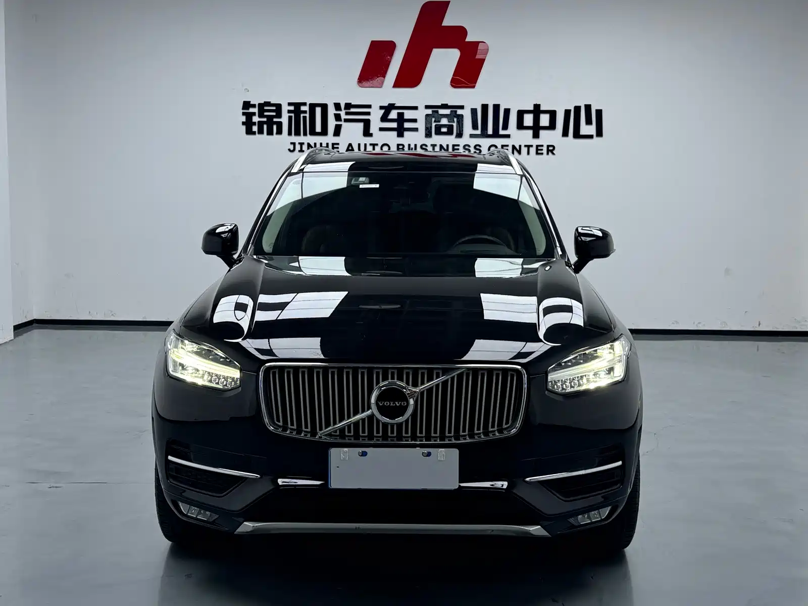 Фото 3 - Volvo XC90