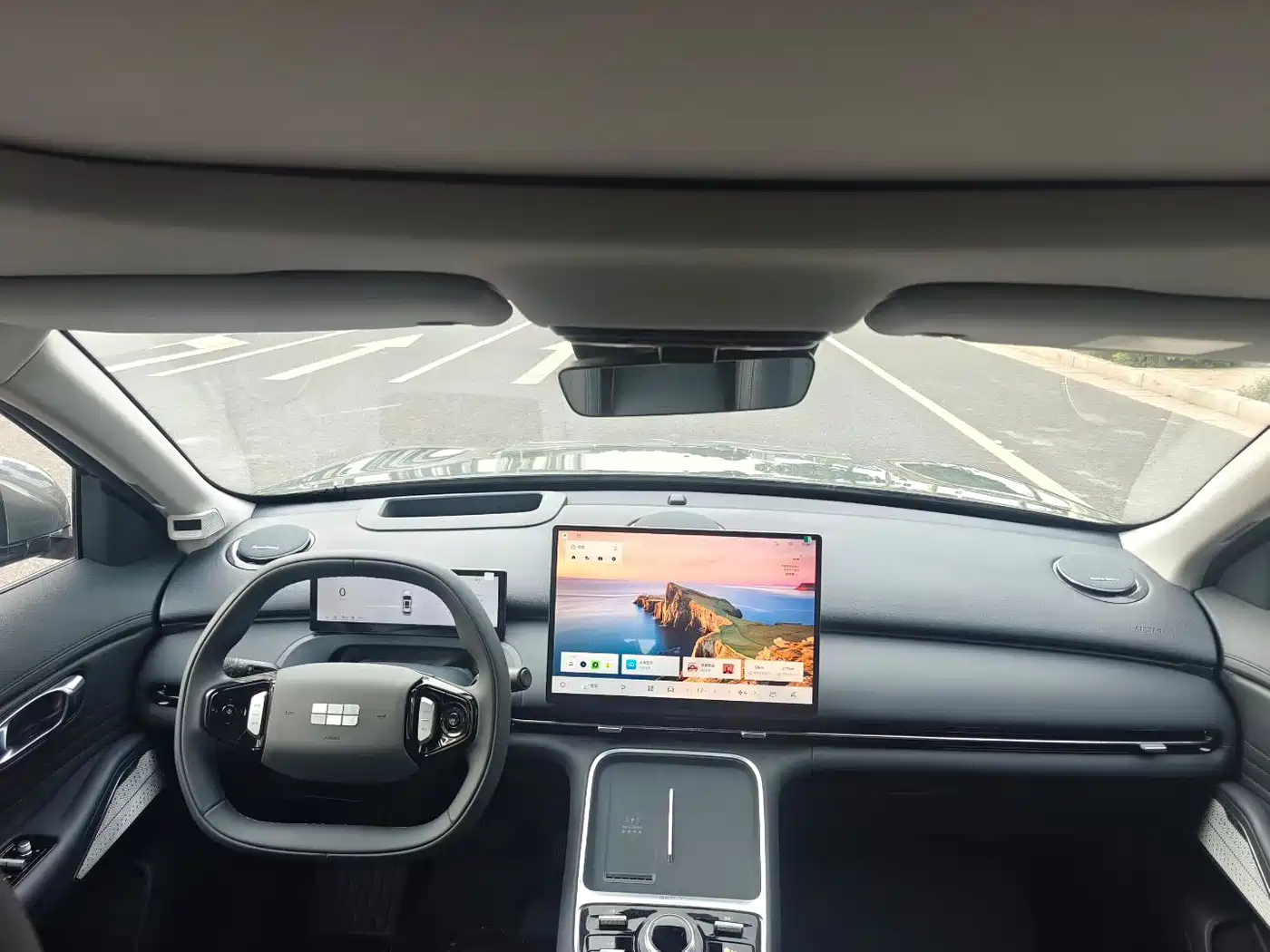 Geely Galaxy Galaxy Starship 7 EM-i 2026 Model 135km Pilot Edition фото 8