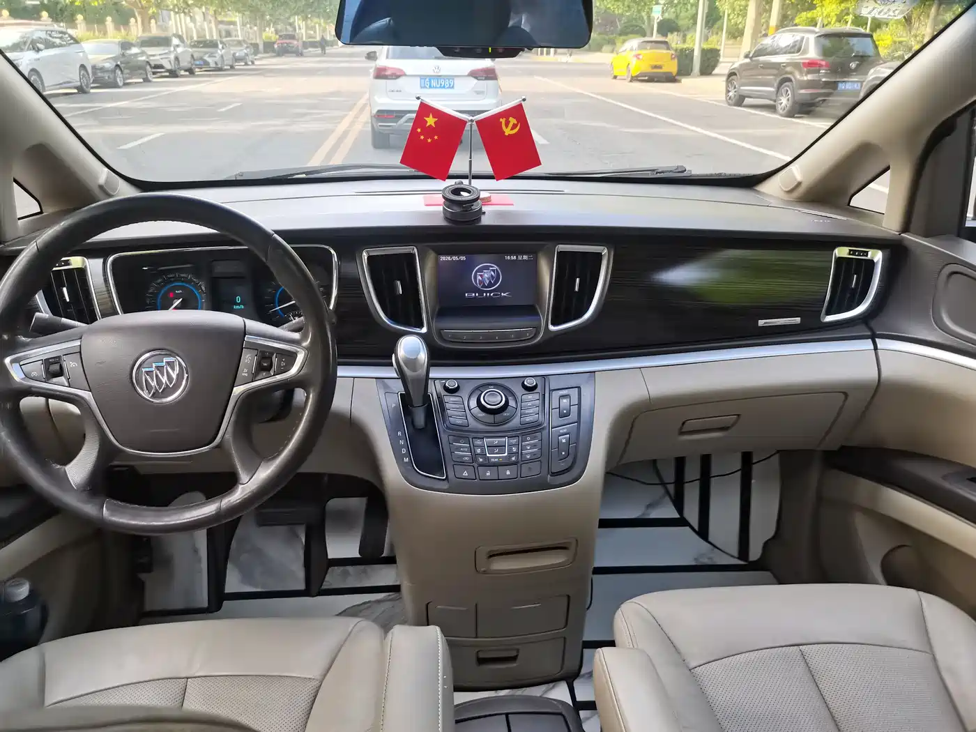 Buick GL8 2013 3.0L XT Luxury Business Flagship Edition фото 21