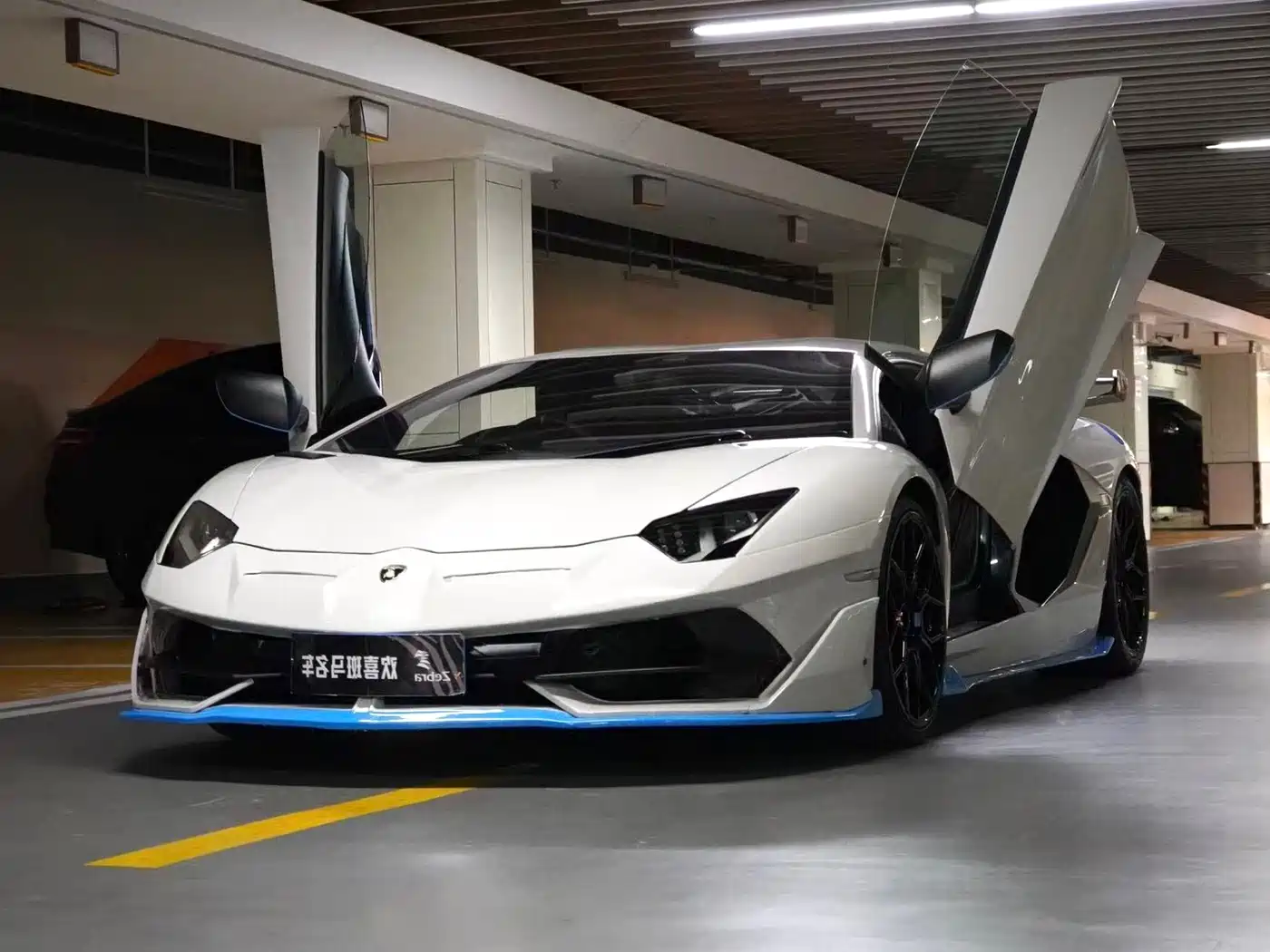 Lamborghini Aventador 2012 2011 LP 700-4