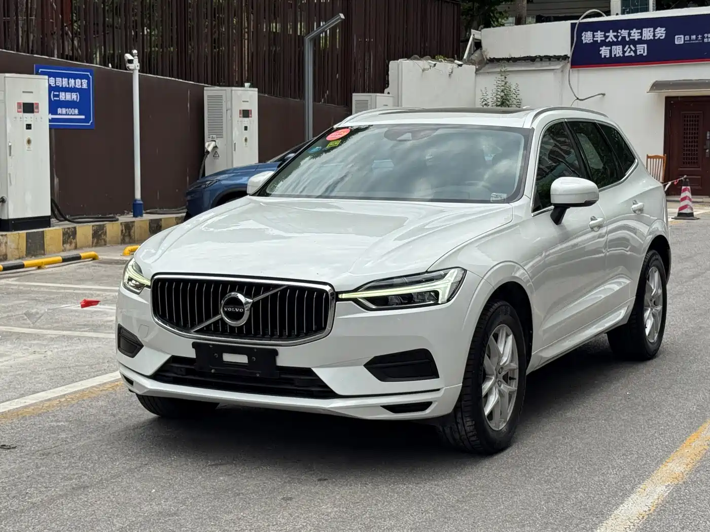 Фото 2 - Volvo XC60