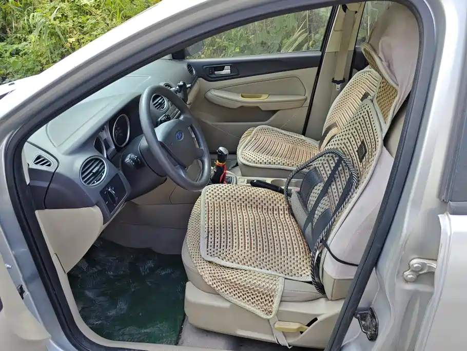 Photo 9 - Ford Focus