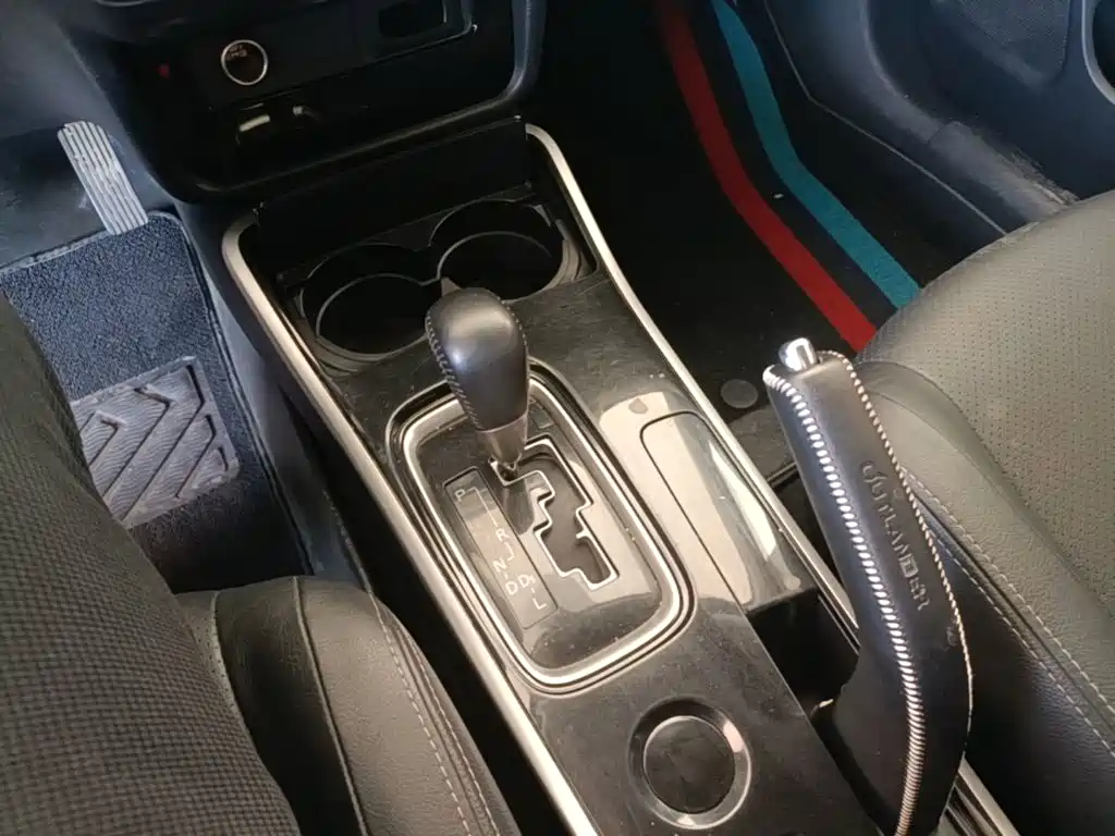 Mitsubishi Outlander 2017 2017 2.0L 2WD Glory 5-seater