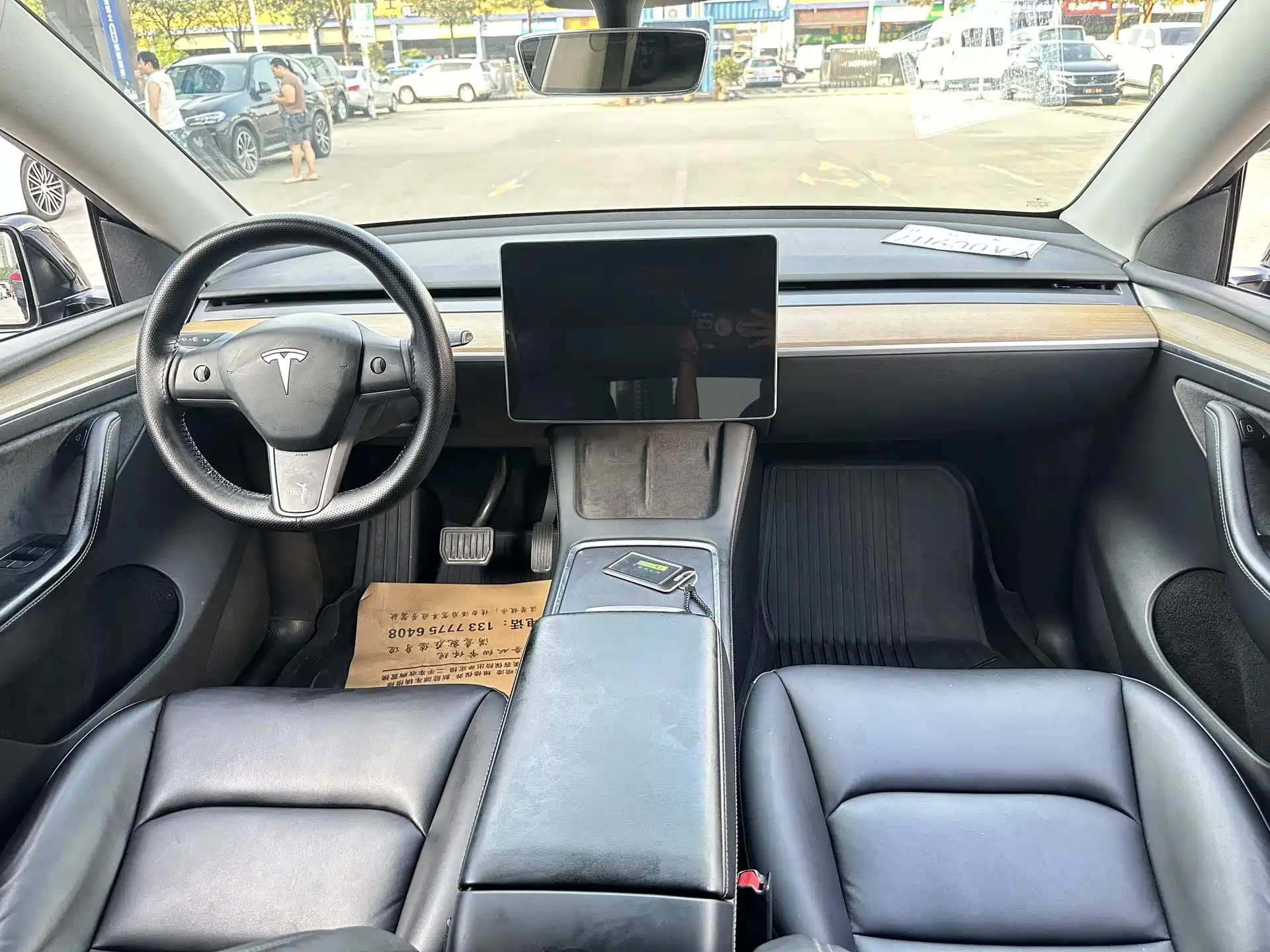 Photo 9 - Tesla Model Y