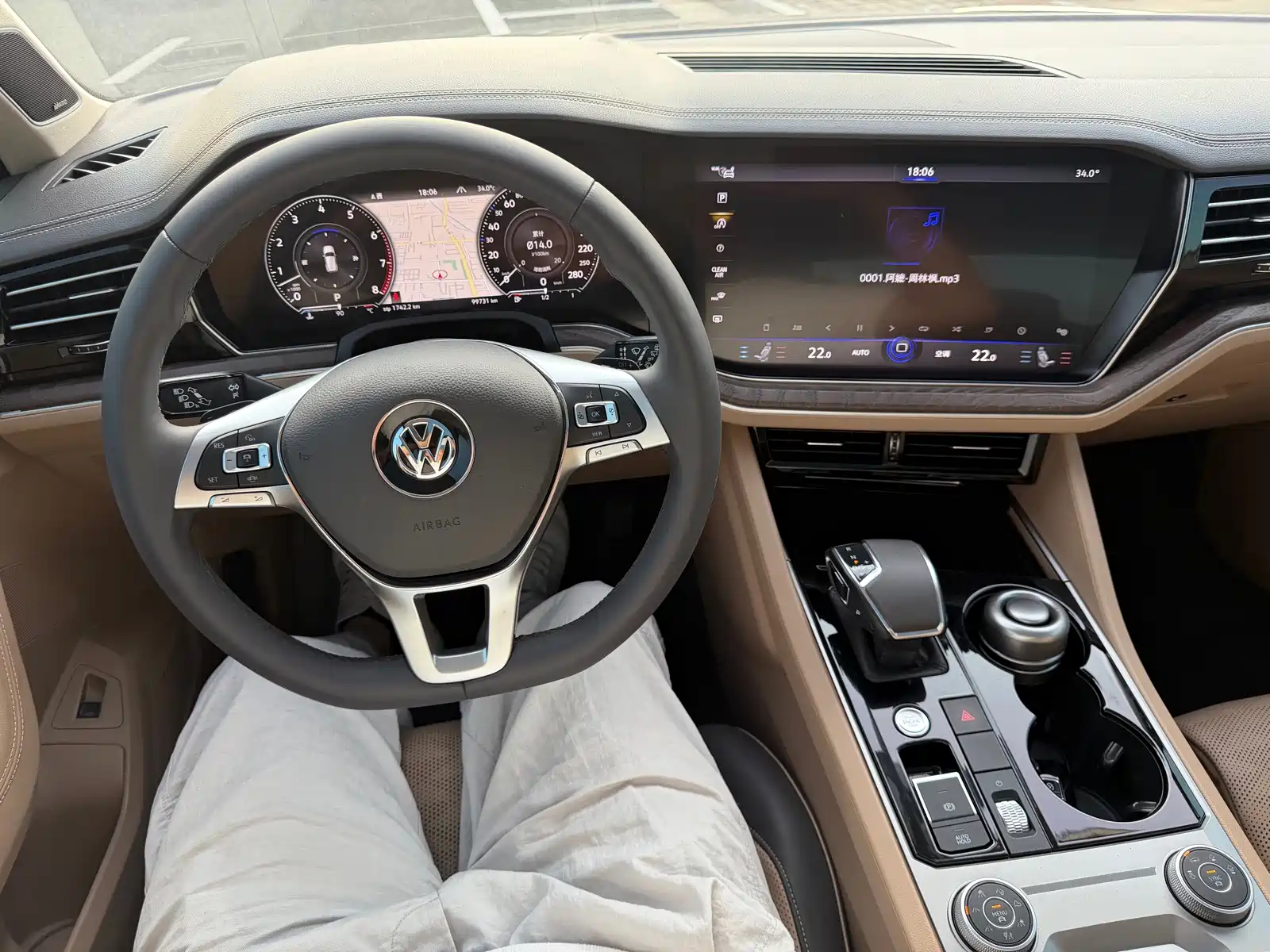 Фото 11 - Volkswagen Touareg