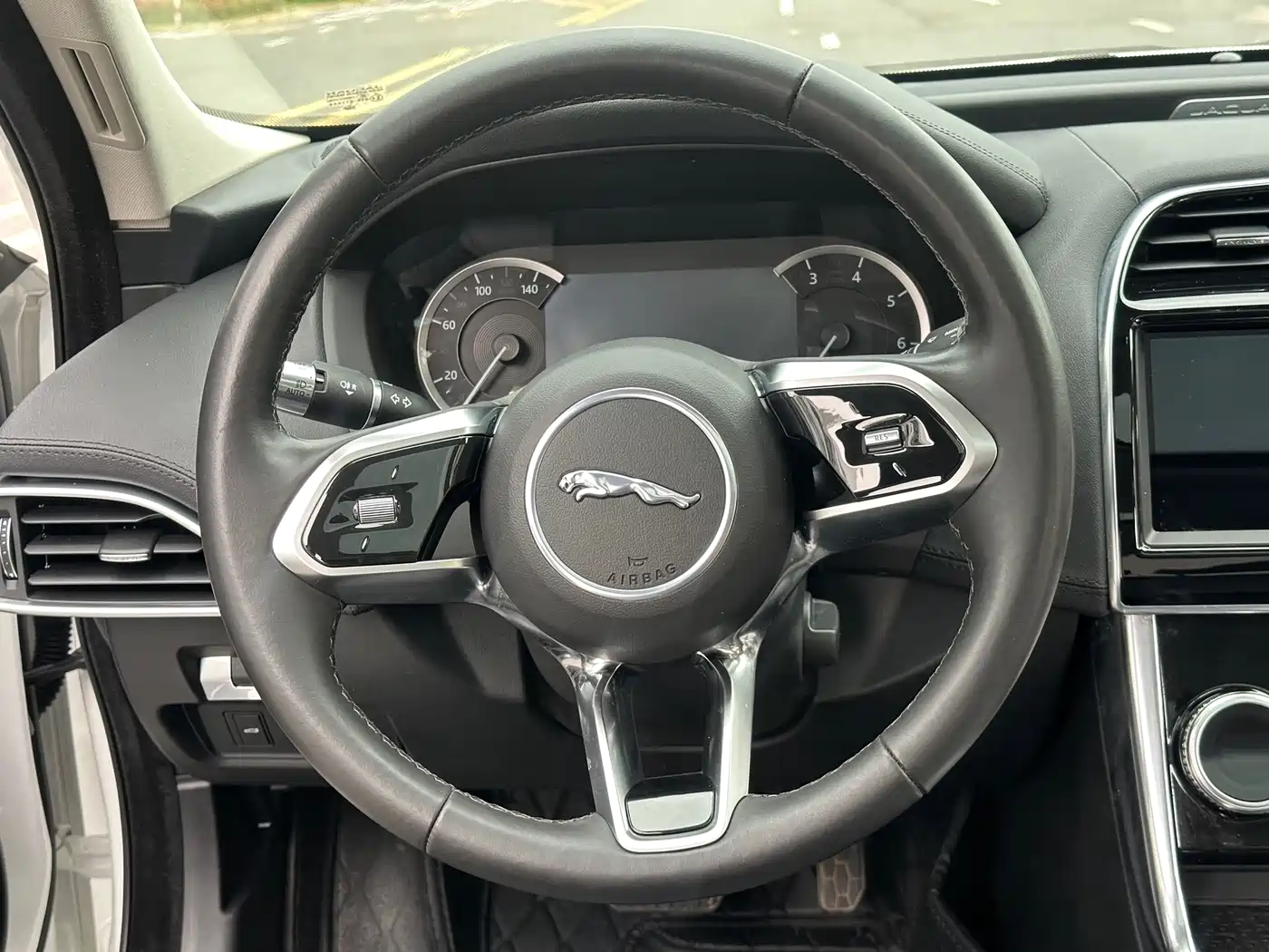 JAGUAR XEL