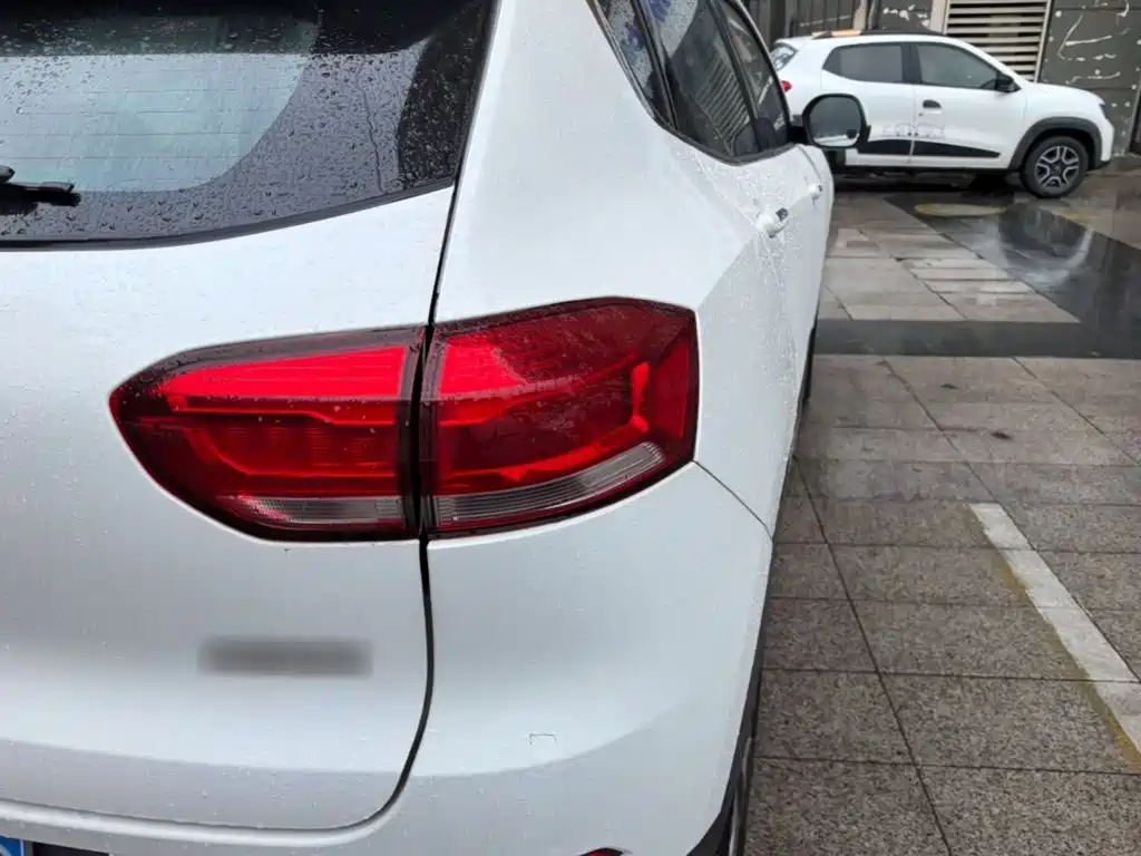 Фото 8 - Haval H2s