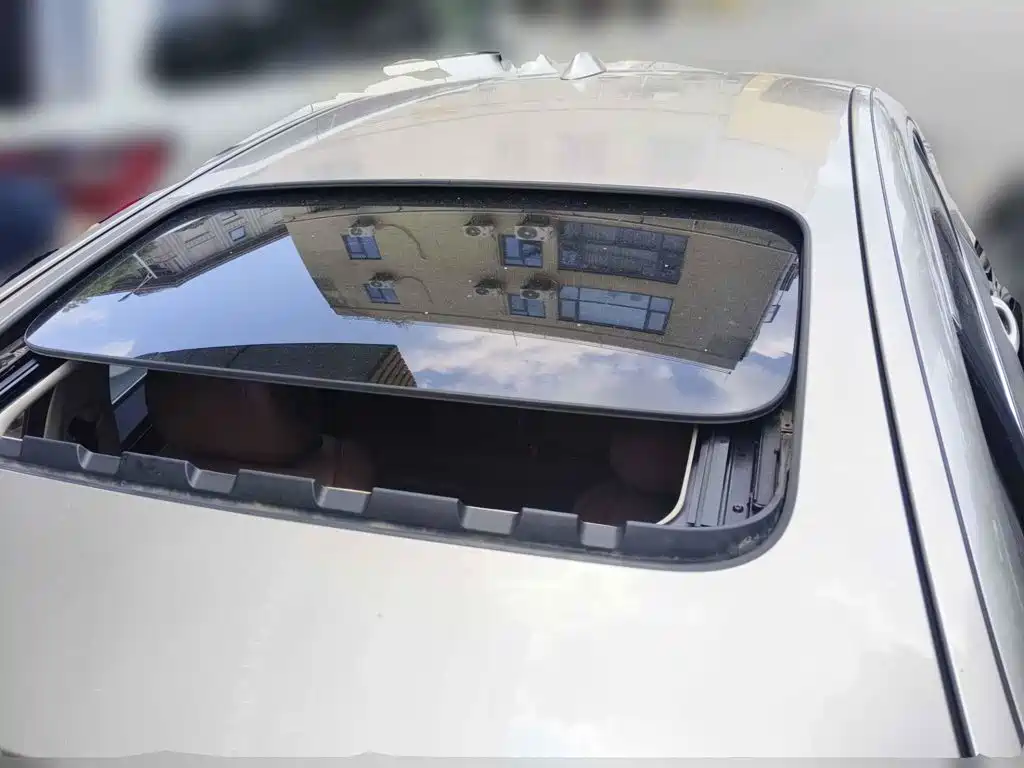 Photo 6 - BMW 5 Series