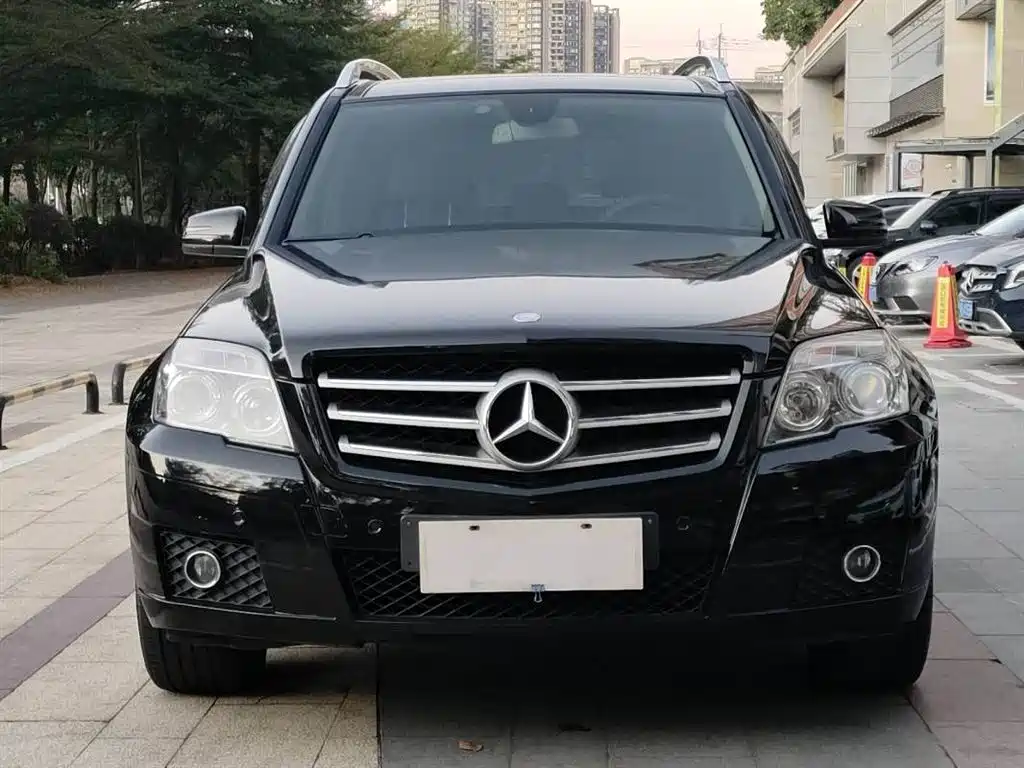 Mercedes-Benz GLK-Class (Import) 2011 GLK 300 4MATIC Luxury фото 2