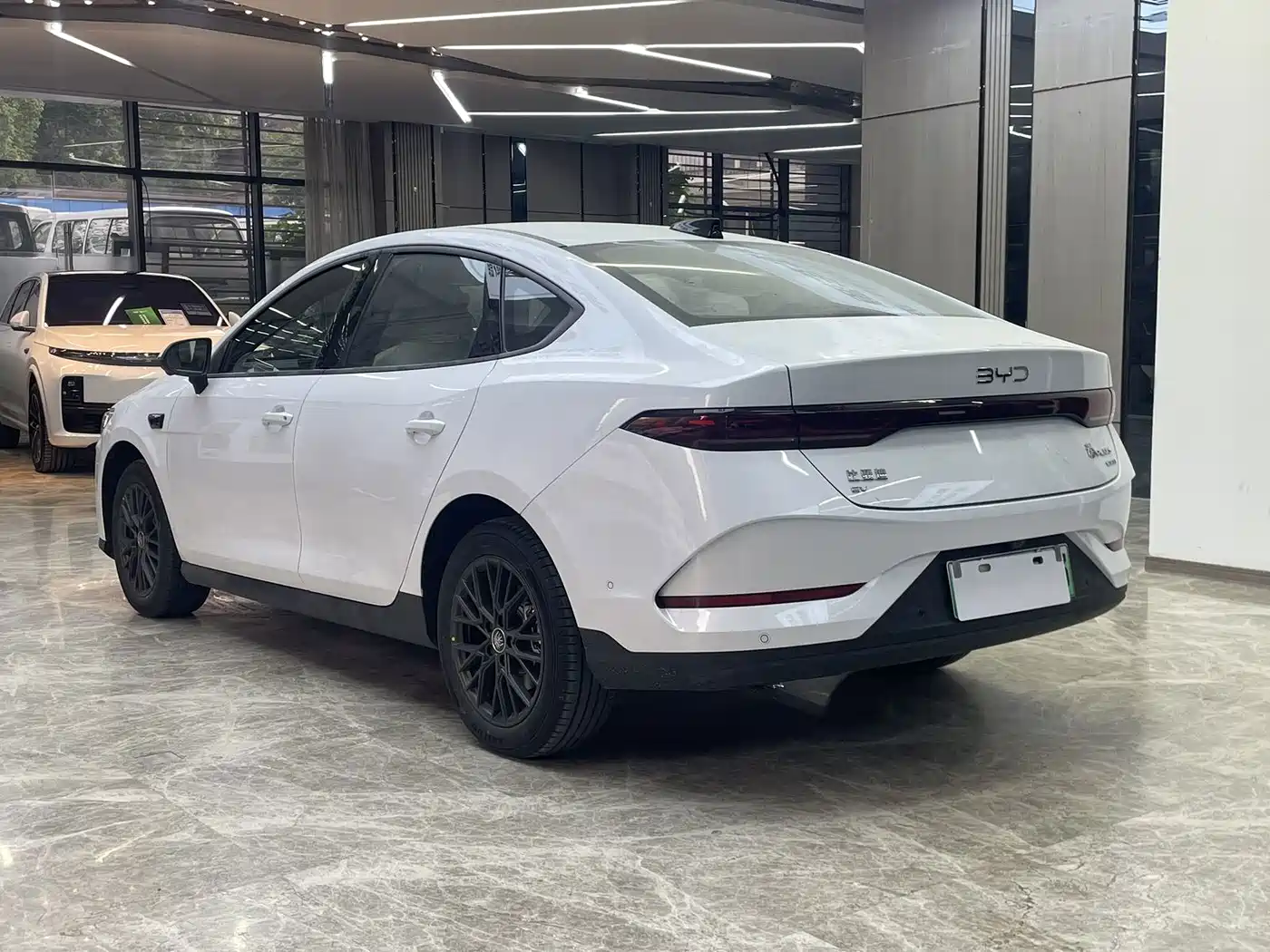 Фото 4 - BYD Qin PLUS