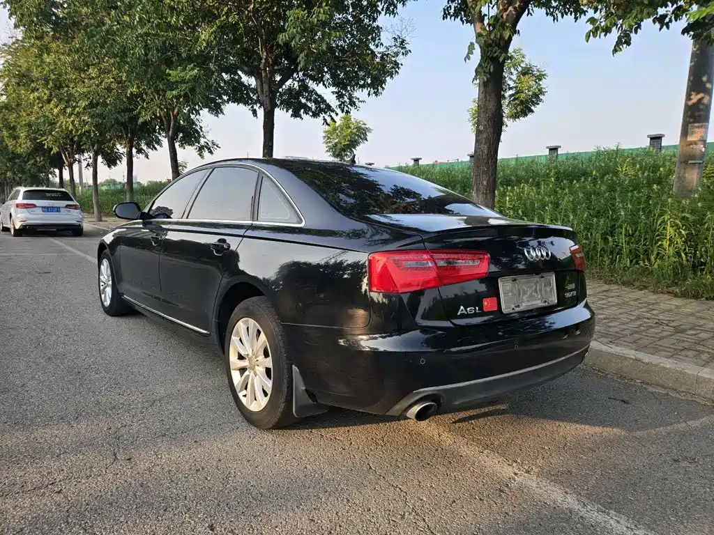 Photo 7 - Audi A6L