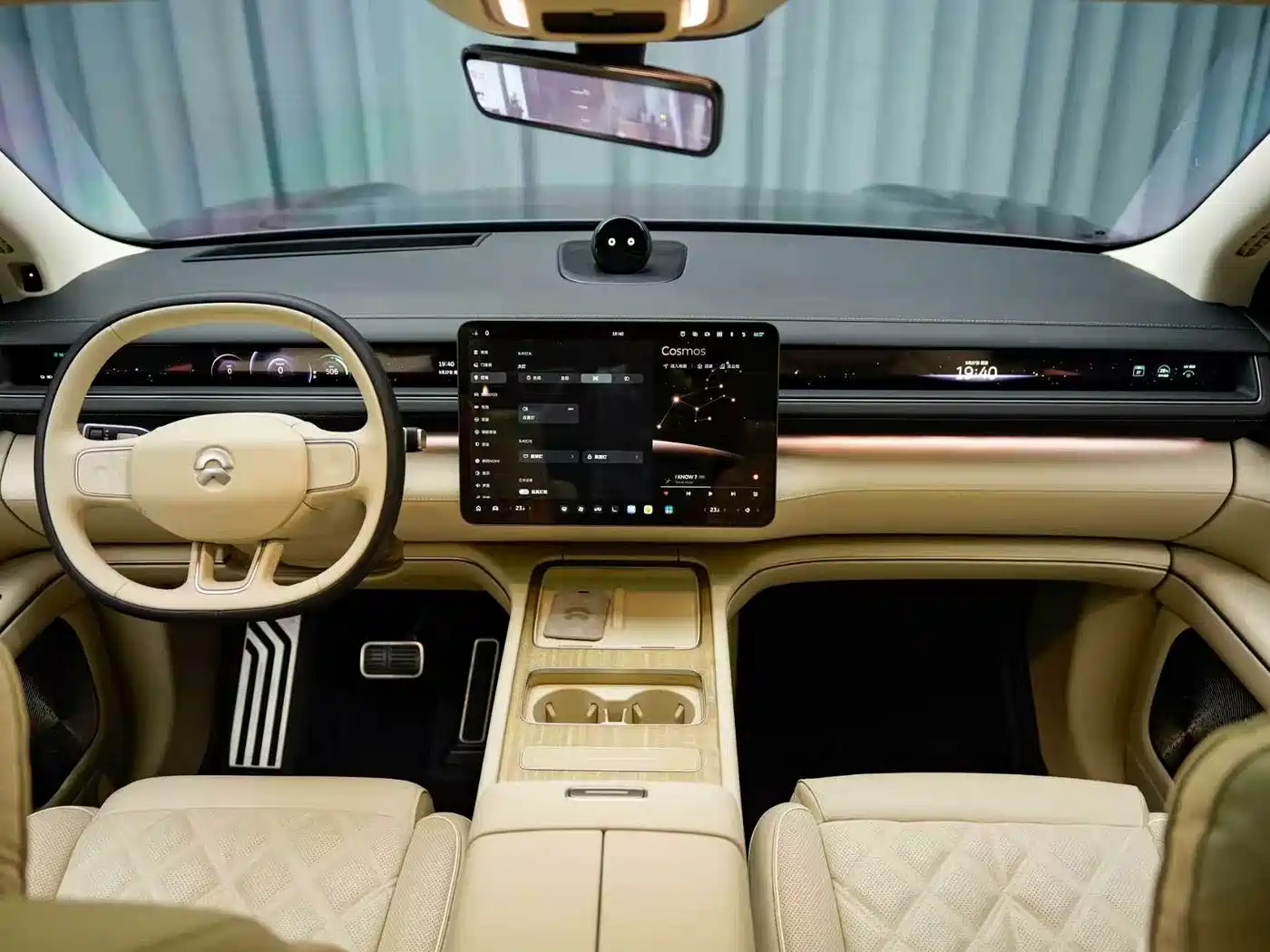 NIO ES8 2026 2025 Model 6-Seat Executive Luxury Edition