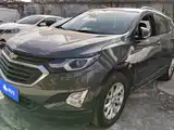 Photo 1 - Chevrolet Equinox