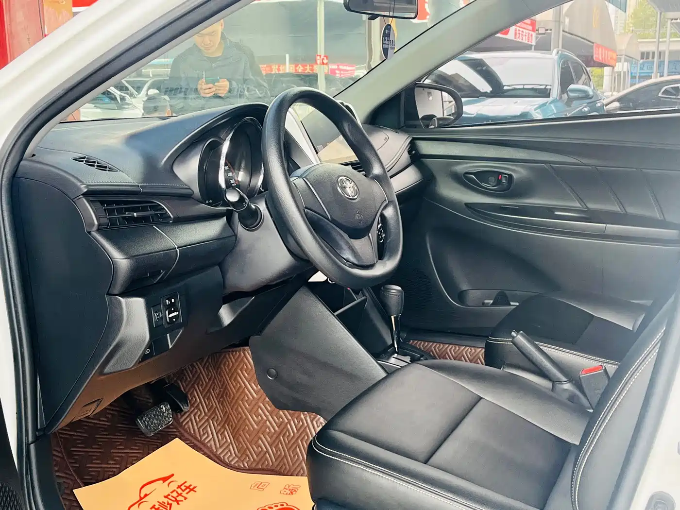 TOYOTA YARIS L ZHIXUAN