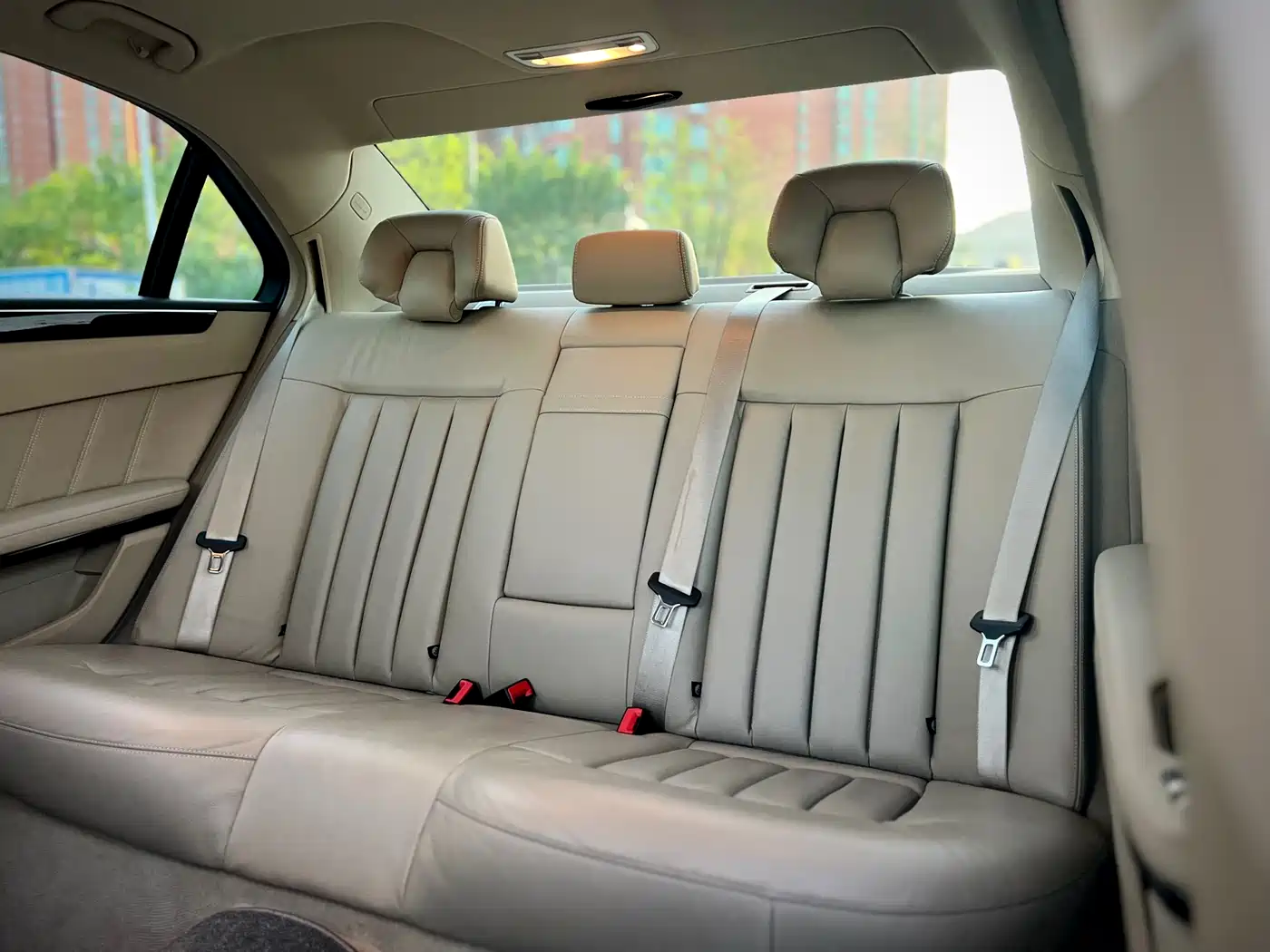Mercedes-Benz E-Class 2011 E 300 L Elegance фото 34