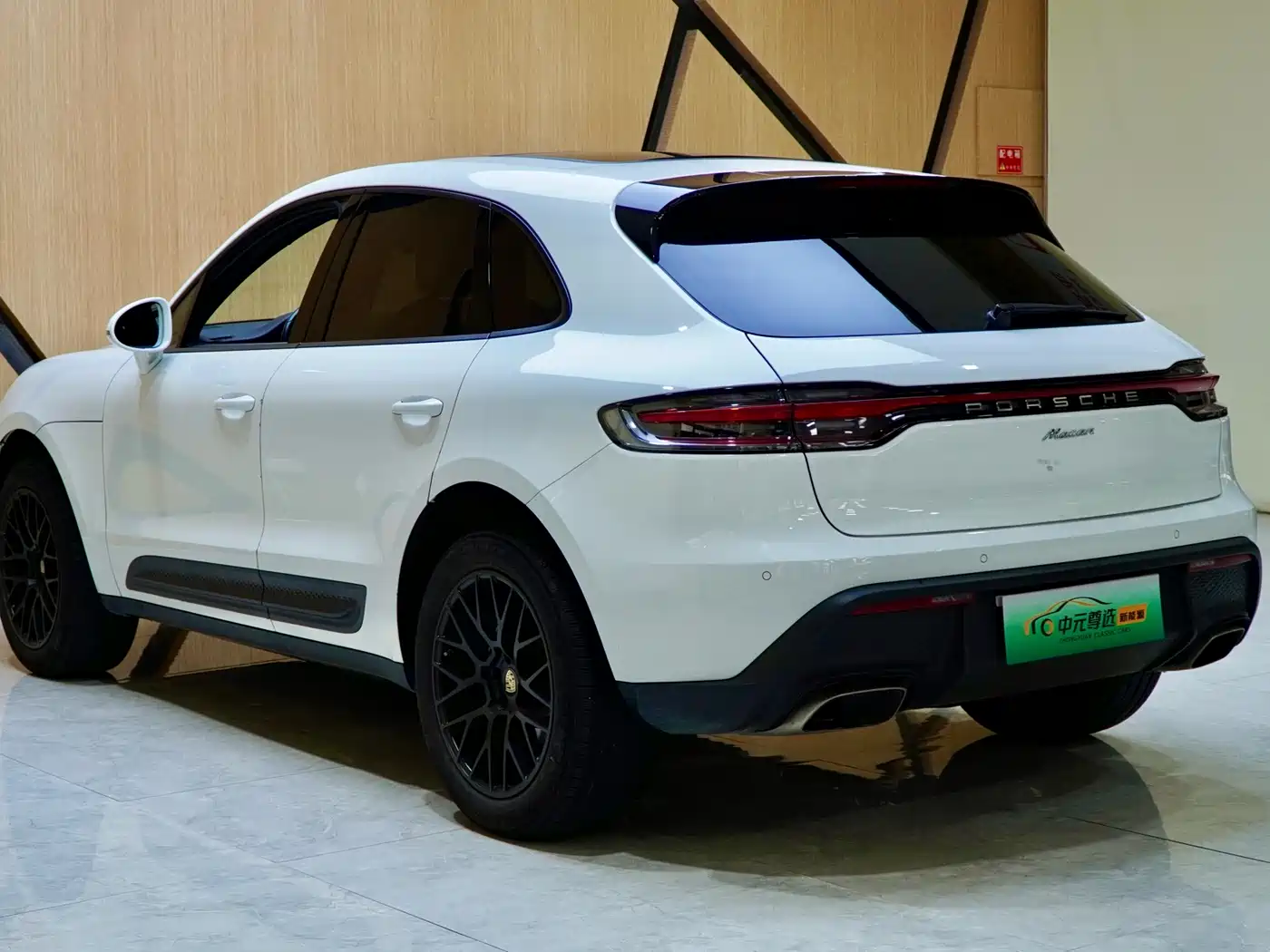 Porsche Macan 2023 Macan 2.0T фото 12