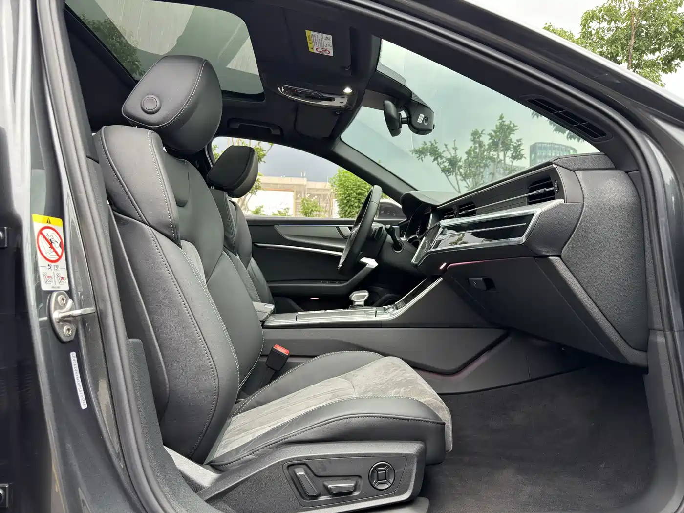 Audi A6L 2021 40 TFSI Luxury Sport фото 9