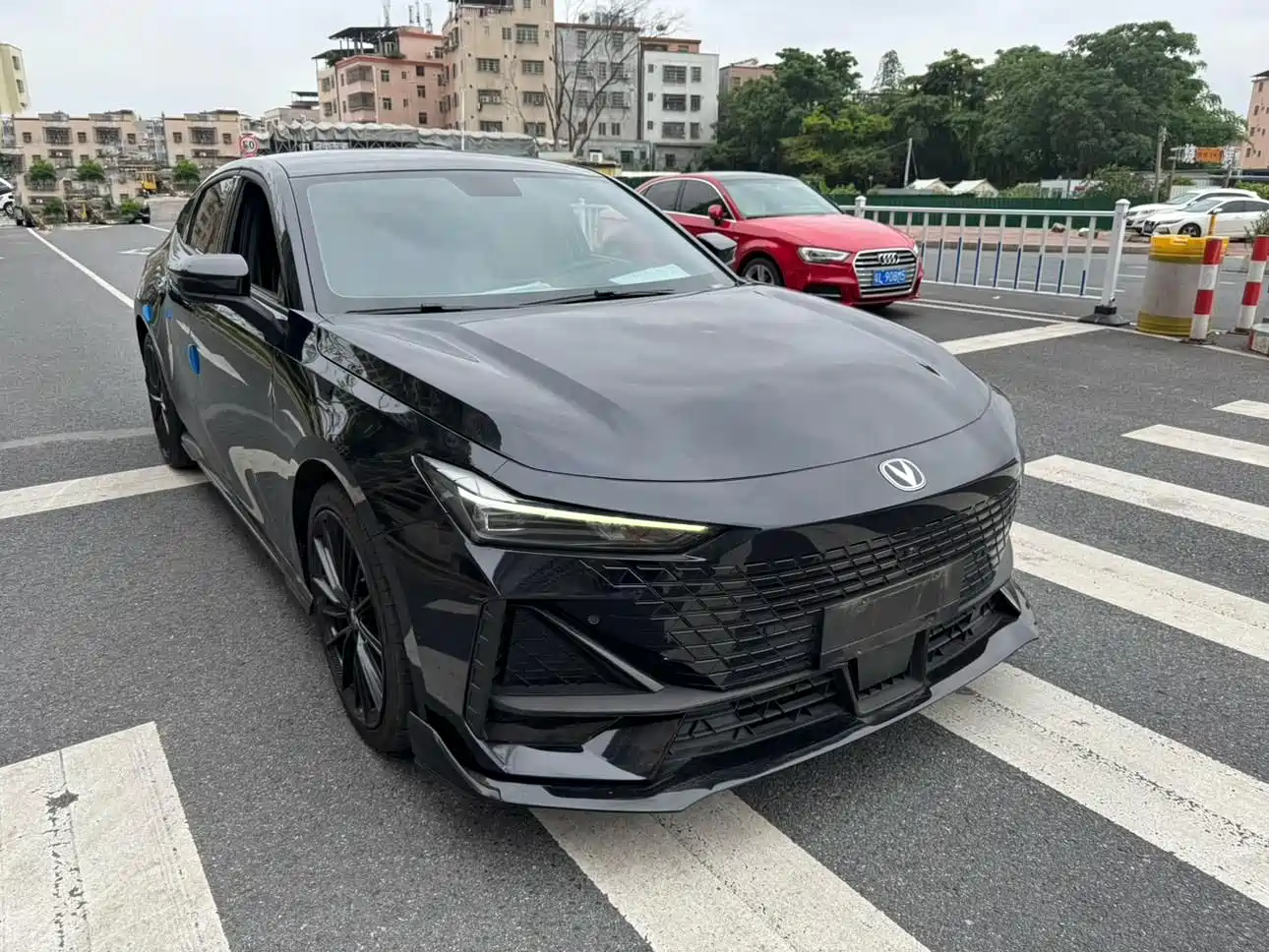 CHANGAN UNI-V