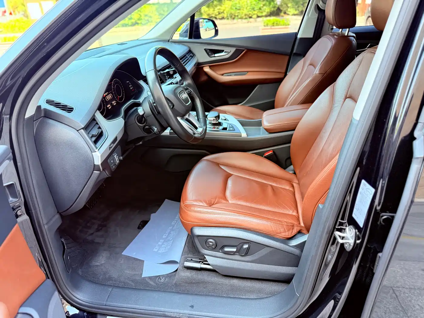 AUDI Q7