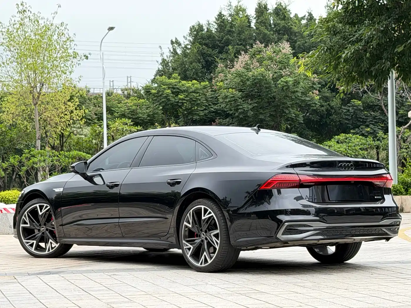 Audi A7L 2025 2025 Model Year 45 TFSI quattro Black Knight Edition