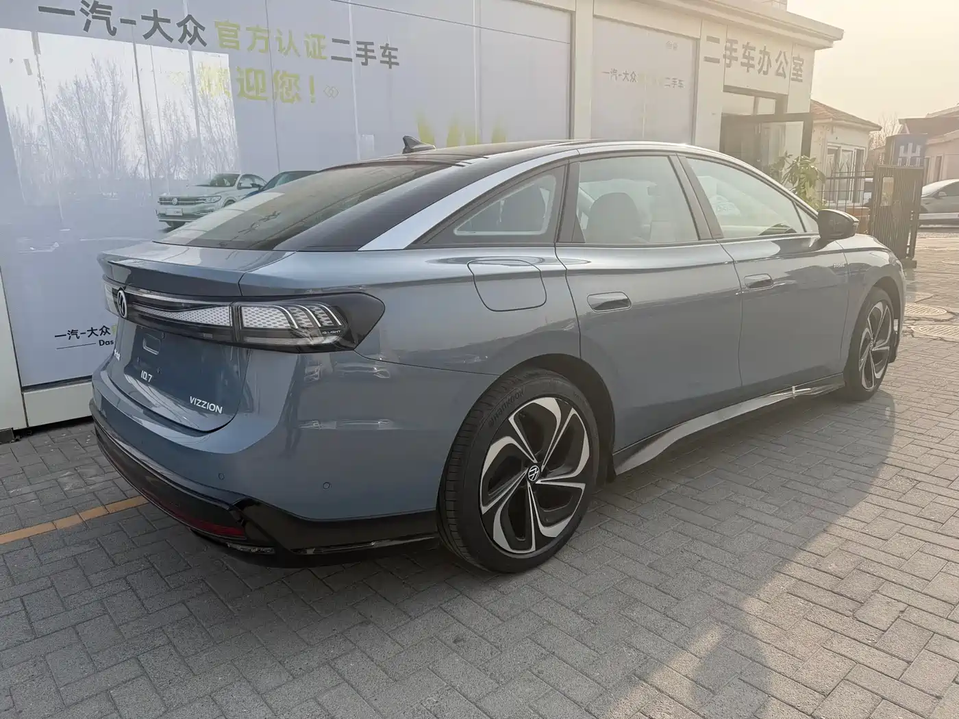 VOLKSWAGEN ID.7 VIZZION