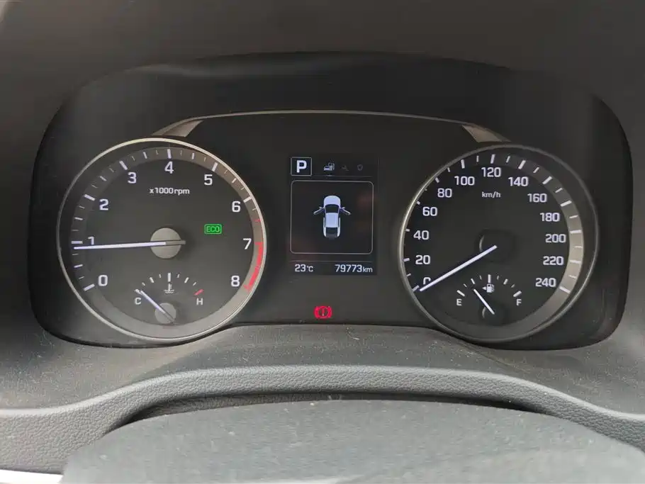 Hyundai Elantra 2016 Model 1.6L Automatic Smart Elite фото 14