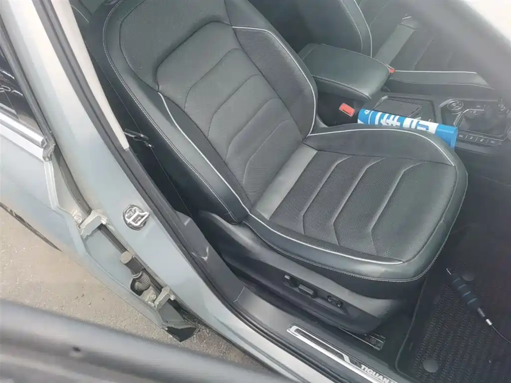 Volkswagen Tiguan L 2018 380TSI Automatic AWD Flagship Edition фото 25