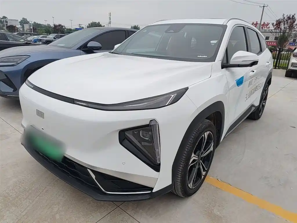 Geely Galaxy Galaxy L7 2025 EM-i 115km Explorer+ Edition фото 2