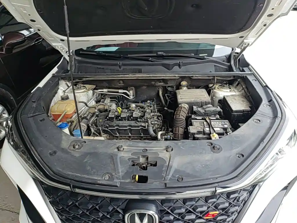 Фото 20 - Changan CS75 PLUS