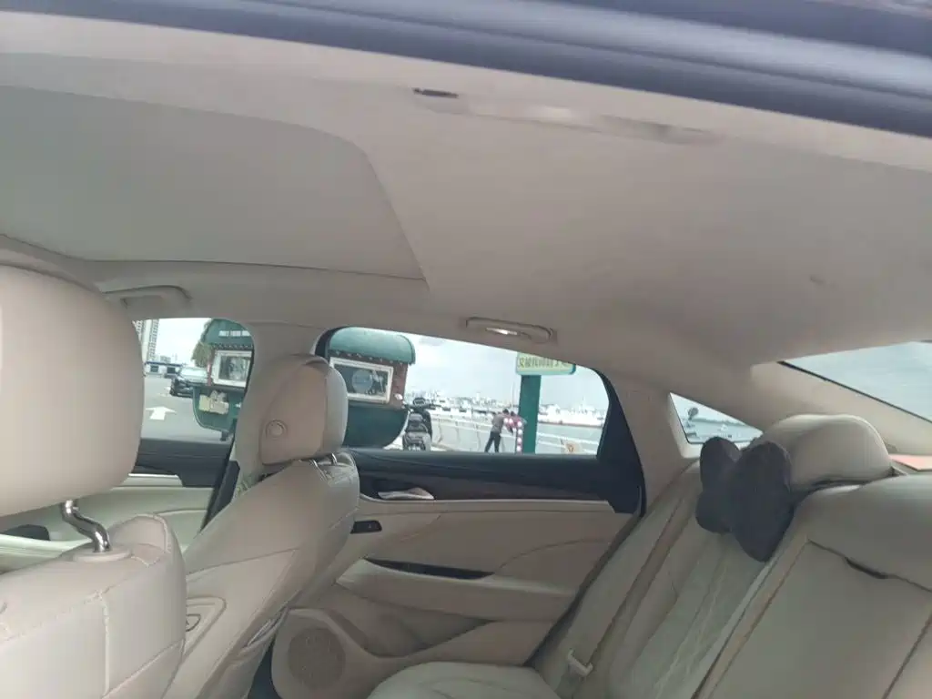 Фото 9 - Buick LaCrosse