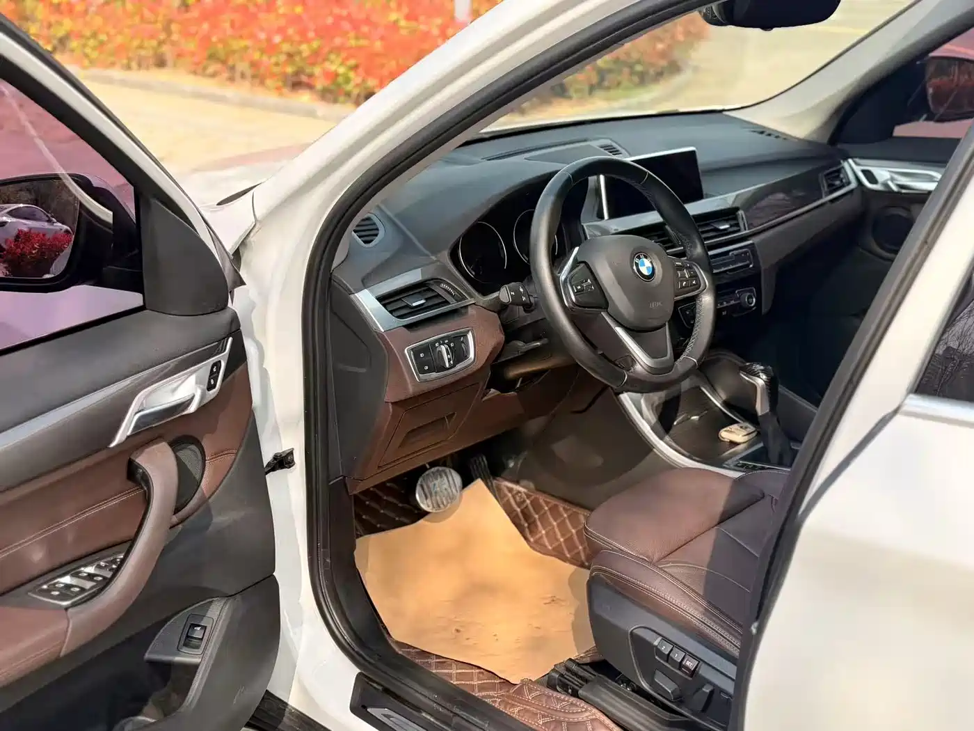 BMW X1 2019 xDrive20Li Premium Model фото 24