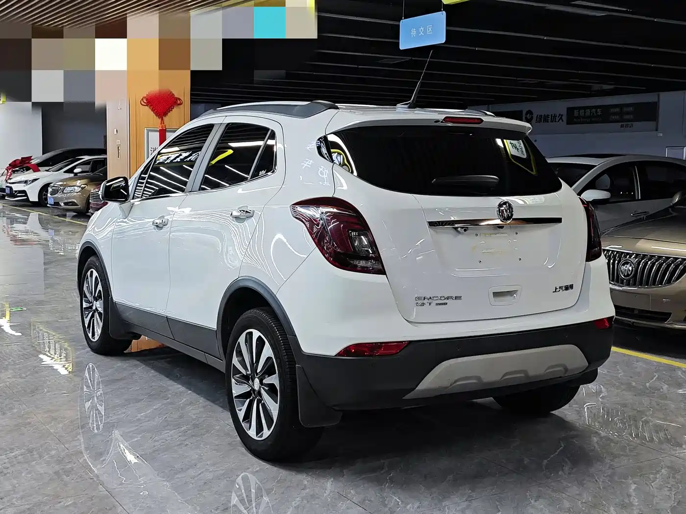 Photo 4 - Buick Encore
