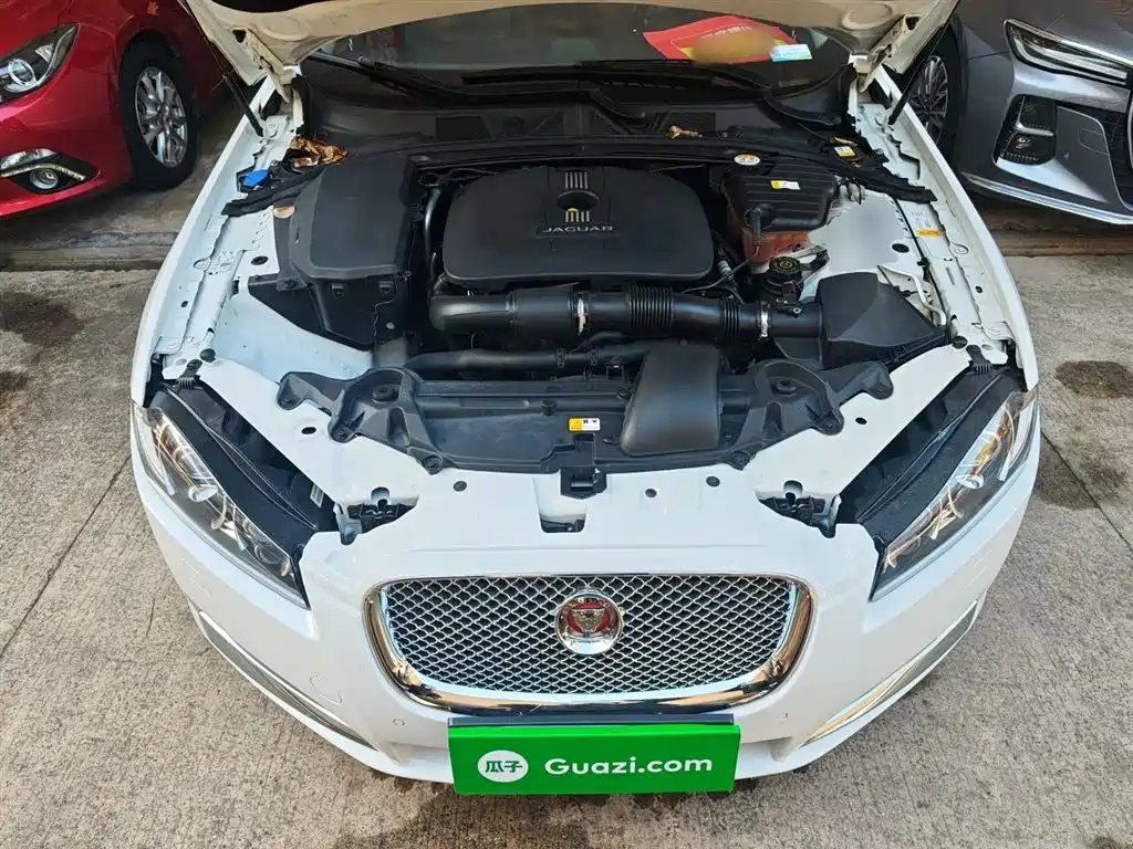 Jaguar XF 2015 2015 XF 2.0T Luxury Edition