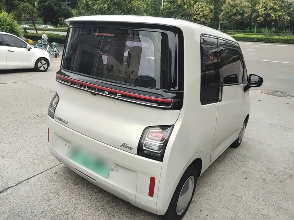 Wuling Motors Wuling Air ev 2023 2023 Model 4-Seater Standard Edition
