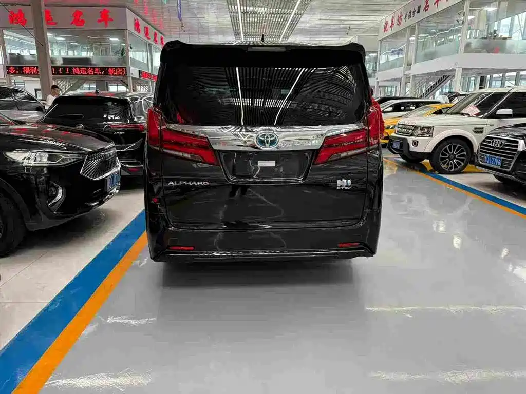 Toyota Alphard 2021 Hybrid 2.5L Luxury фото 6