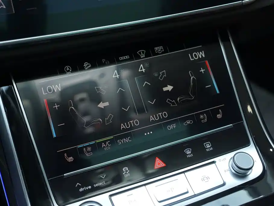 Audi Q8 2022 55 TFSI Luxury Dynamic фото 24